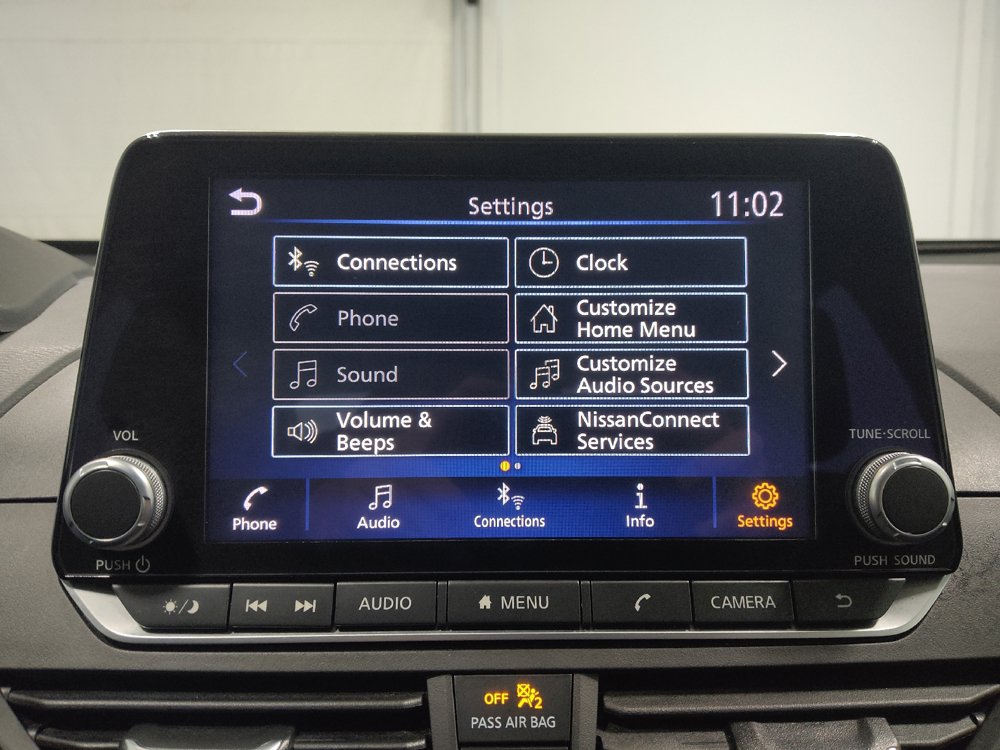 Used 2025 Nissan Altima 2.5 SV AWD/4WD image 25