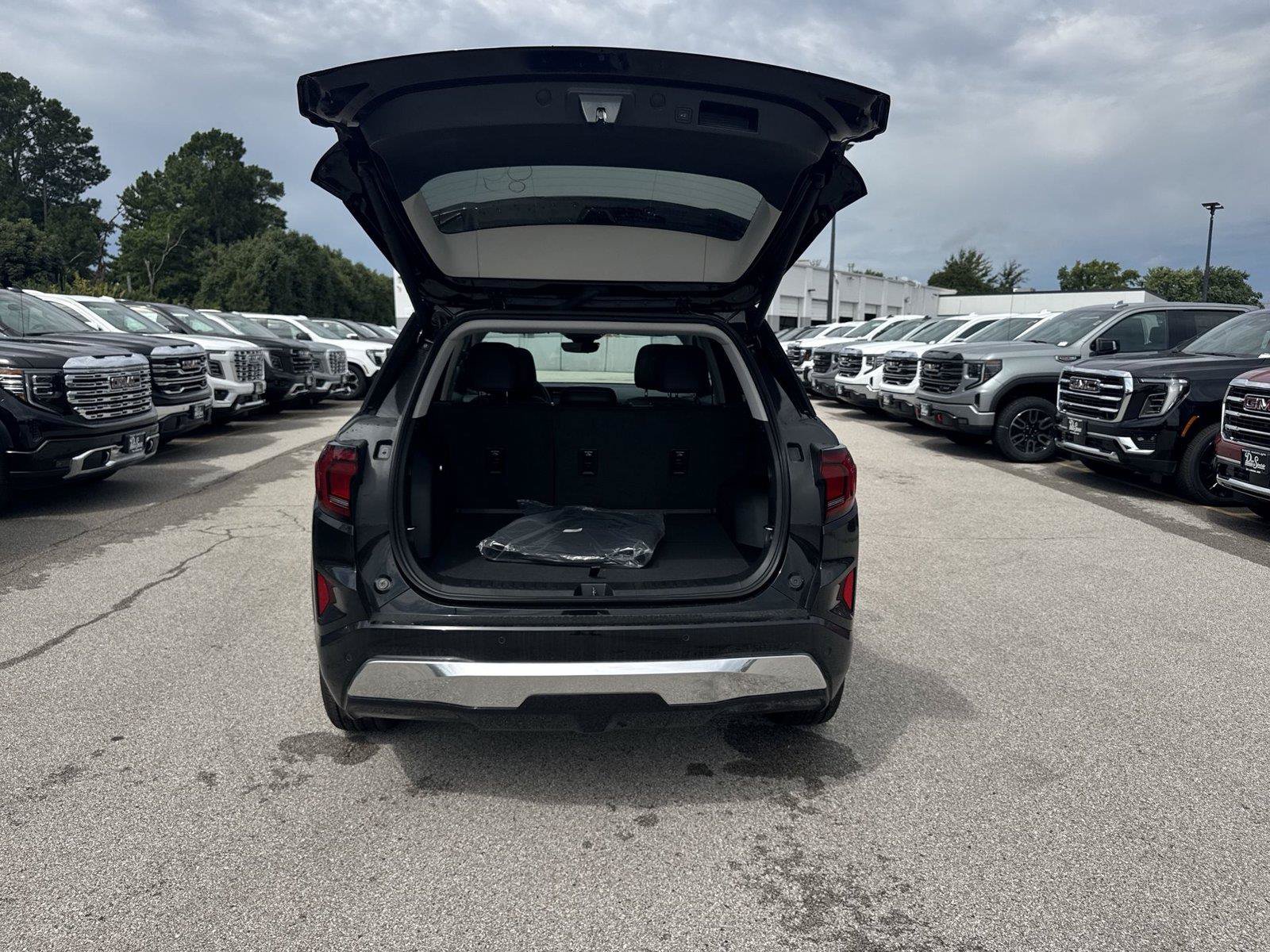 New 2027 GMC Terrain Denali AWD/4WD image 24