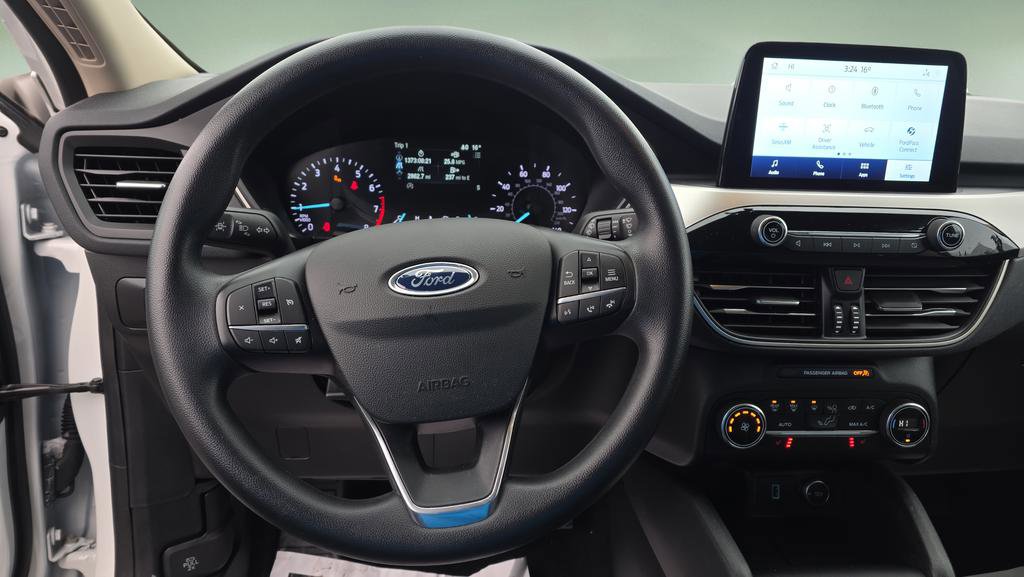 Used 2020 Ford Escape SE image 19