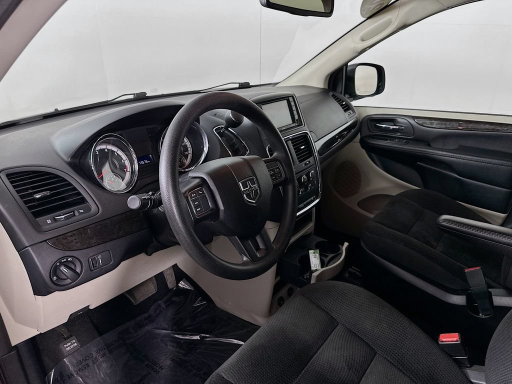Certified 2019 Dodge Grand Caravan SE w/ UConnect Hands-Free Group FWD image 15