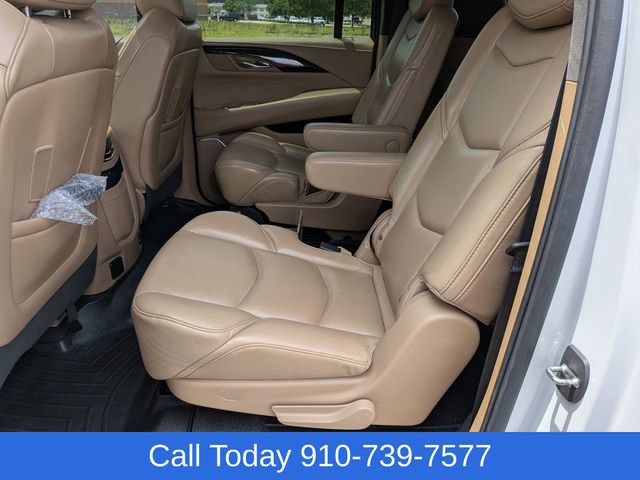 Used 2020 Cadillac Escalade ESV Platinum AWD/4WD image 32