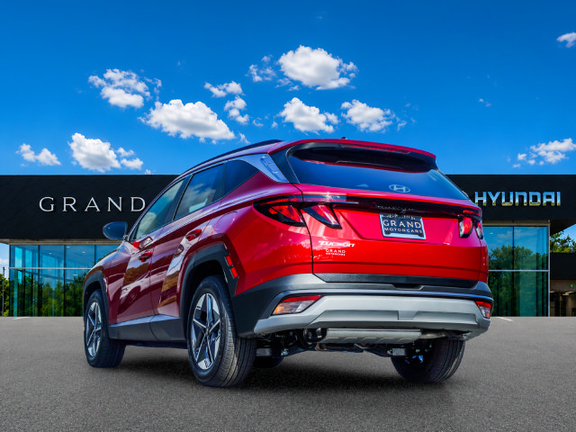New 2026 Hyundai Tucson SEL Plus FWD image 3