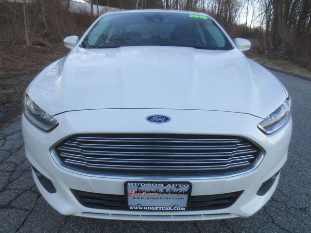 Used 2016 Ford Fusion SE w/ Equipment Group 202A FWD image 3