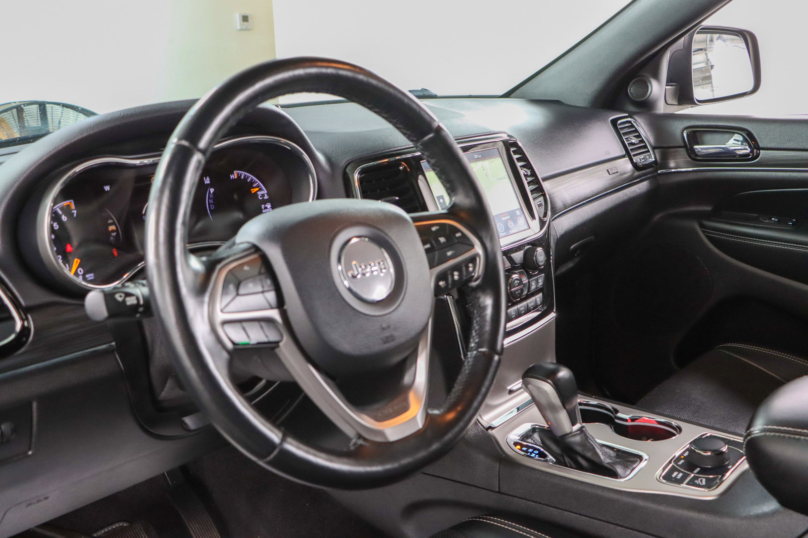 Used 2021 Jeep Grand Cherokee Limited w/ Quick Order Package 28K 80th AWD/4WD image 23