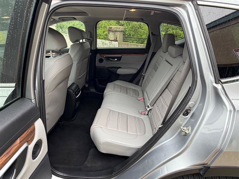 Used 2017 Honda CR-V Touring image 29