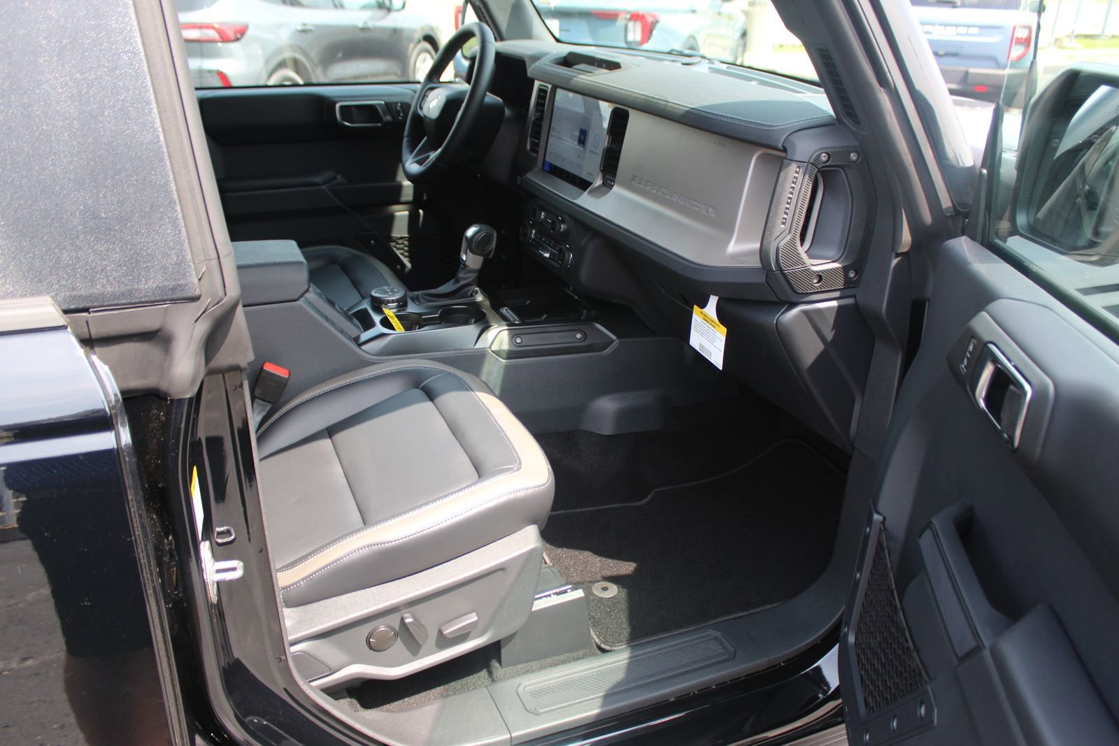 New 2025 Ford Bronco Outer Banks image 16