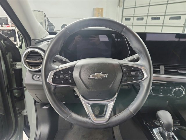 Used 2024 Chevrolet Trax ACTIV w/ Driver Confidence Package image 19