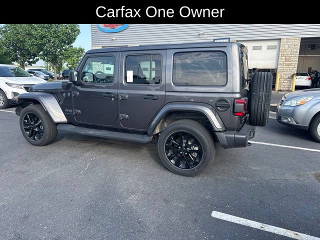 Used 2025 Jeep Wrangler Unlimited Sahara AWD/4WD image 9