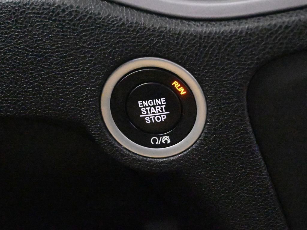 Used 2023 Dodge Charger SXT image 36