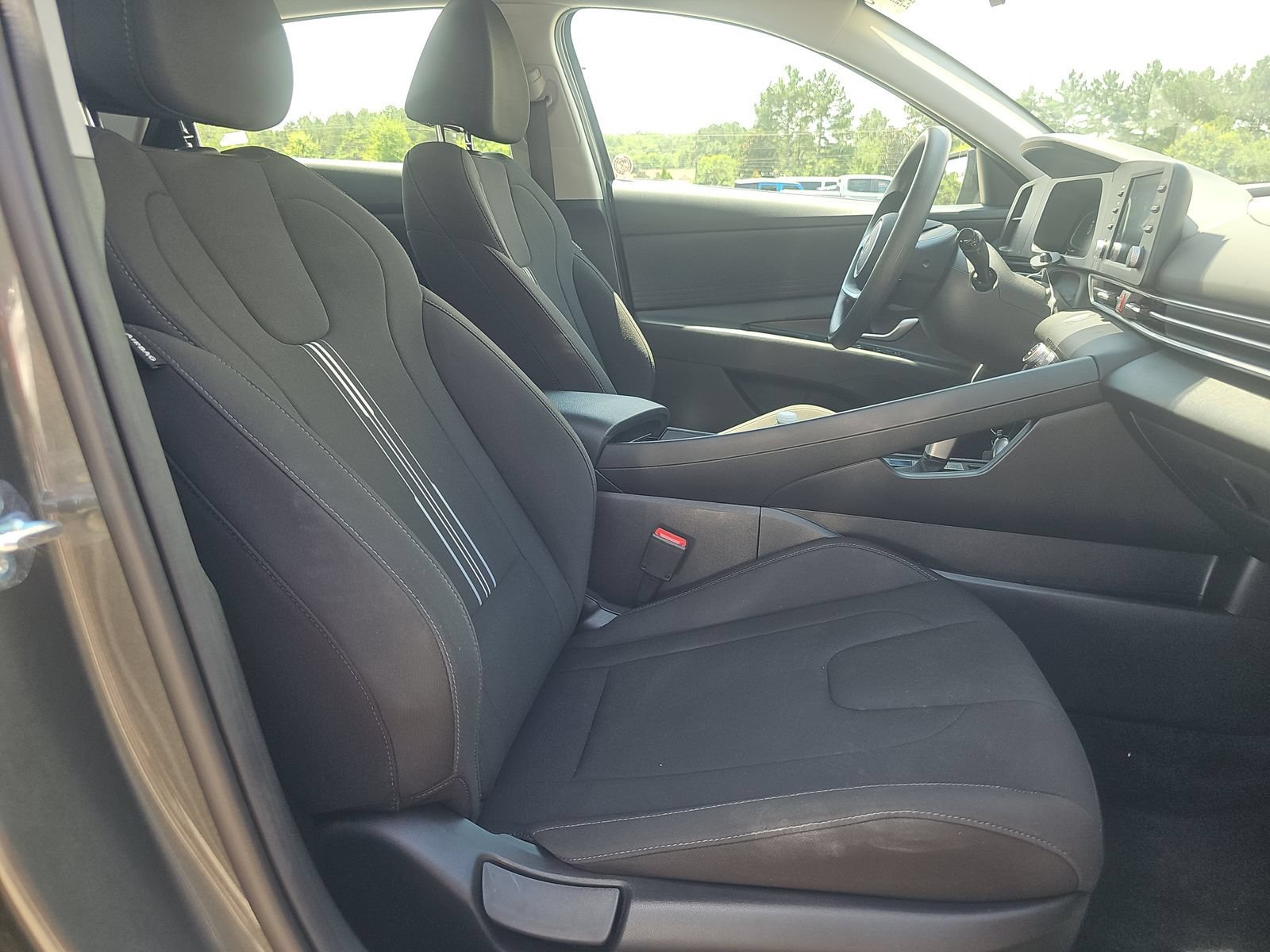 Used 2026 Hyundai Elantra Hybrid FWD image 42