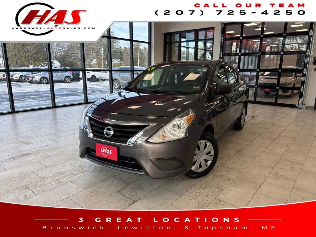 Used 2015 Nissan Versa S image 1