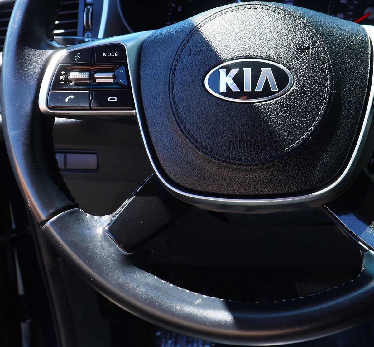 Used 2019 Kia Sorento S image 51