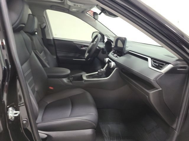 Certified 2023 Toyota RAV4 XLE Premium AWD/4WD image 17