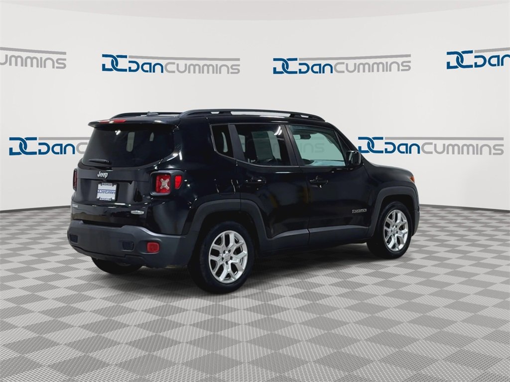 Used 2015 Jeep Renegade Latitude w/ Popular Equipment Group image 8