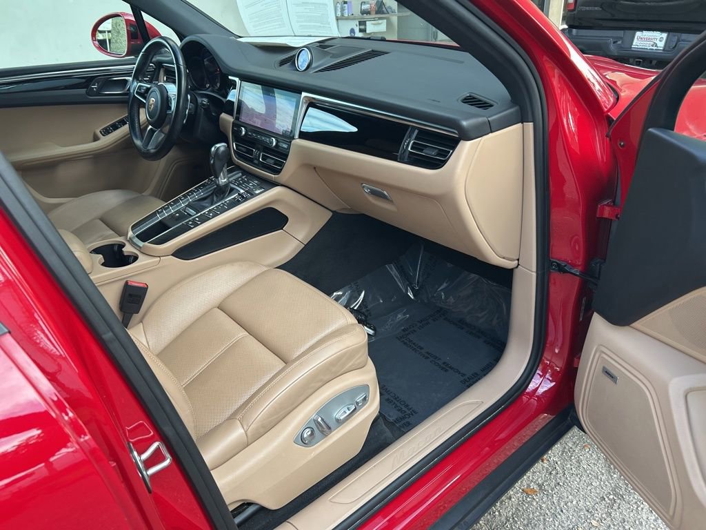 Used 2020 Porsche Macan image 23