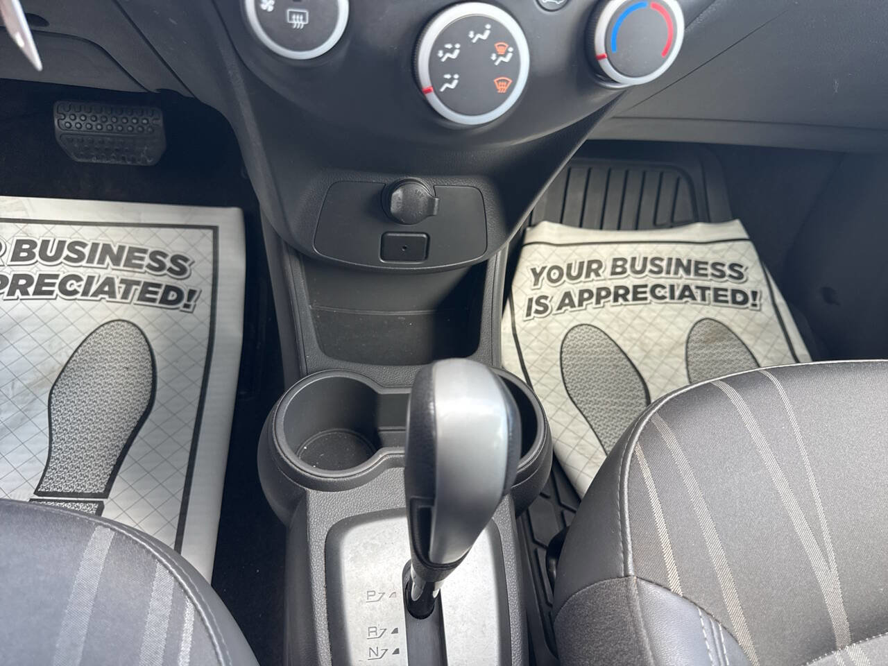 Used 2014 Chevrolet Spark LS FWD image 28