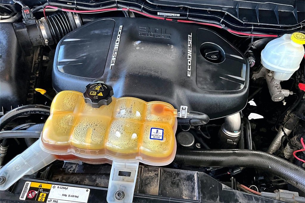 Used 2015 RAM 1500 Laramie w/ Convenience Group image 32