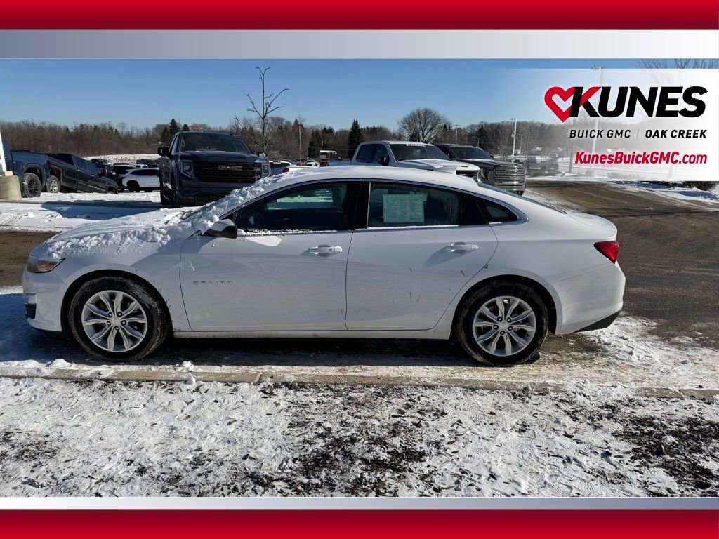Used 2025 Chevrolet Malibu LT image 3