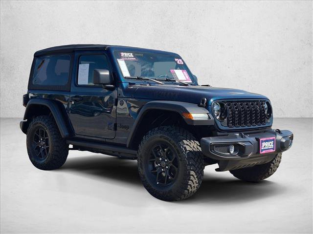 Used 2025 Jeep Wrangler Sport AWD/4WD video 3