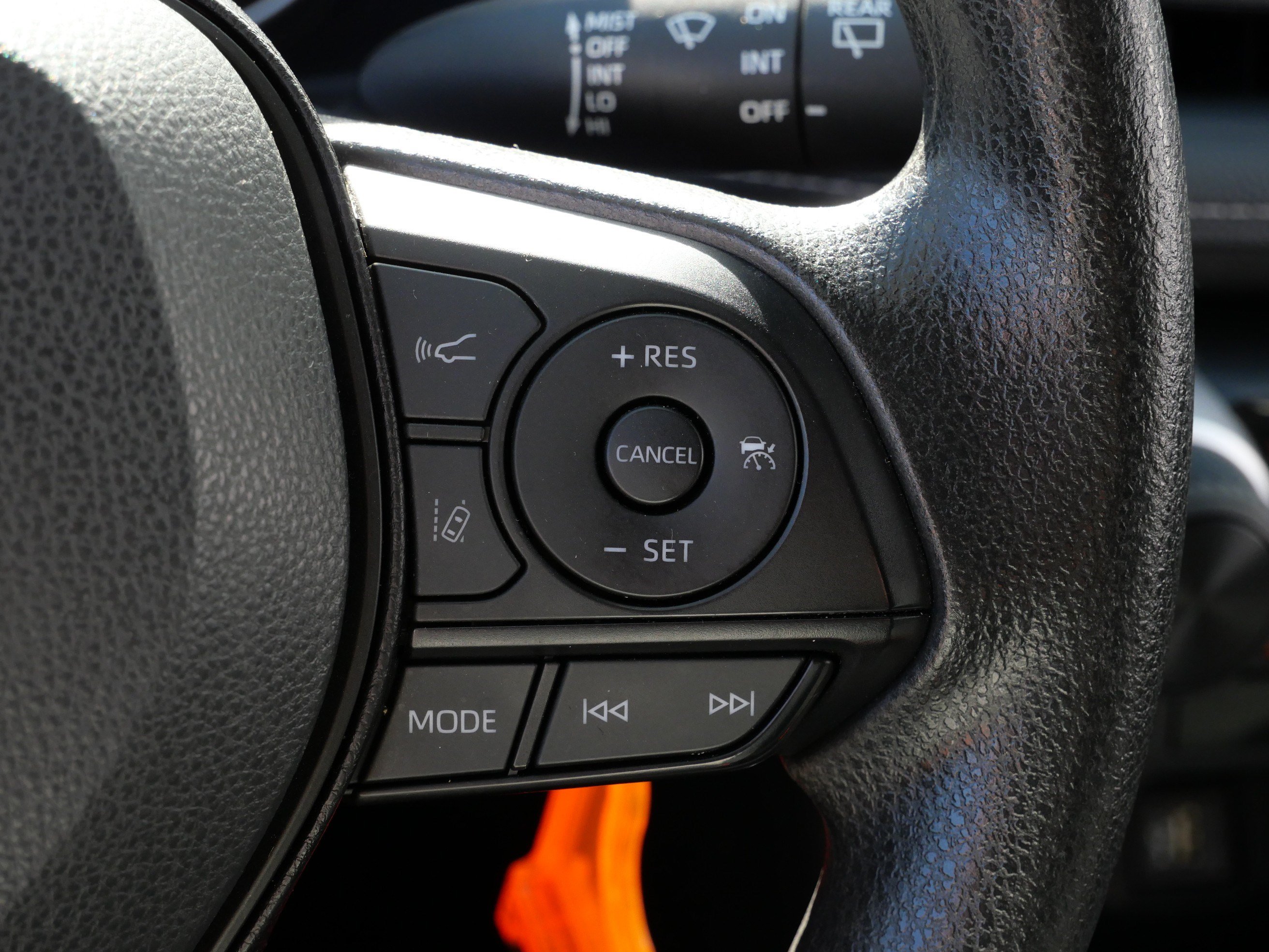 Certified 2025 Toyota RAV4 LE AWD/4WD image 25