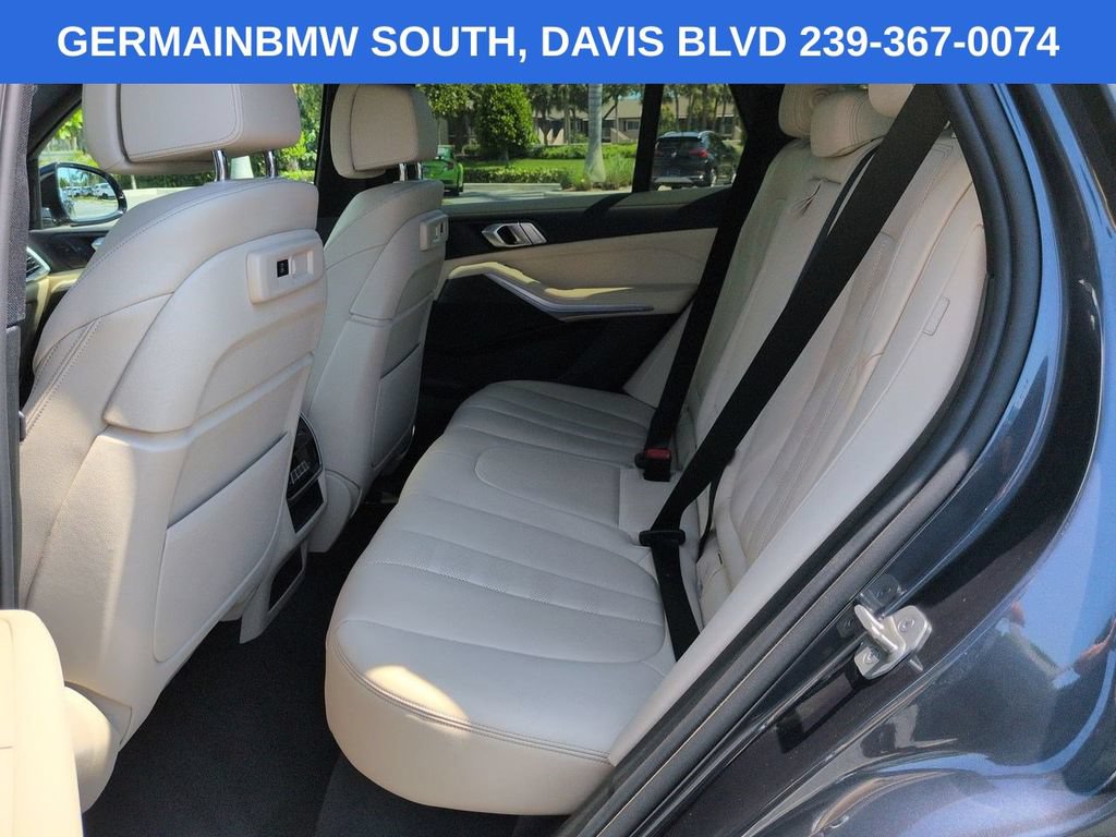 Used 2022 BMW X5 sDrive40i w/ Luxury Seating Package RWD image 16