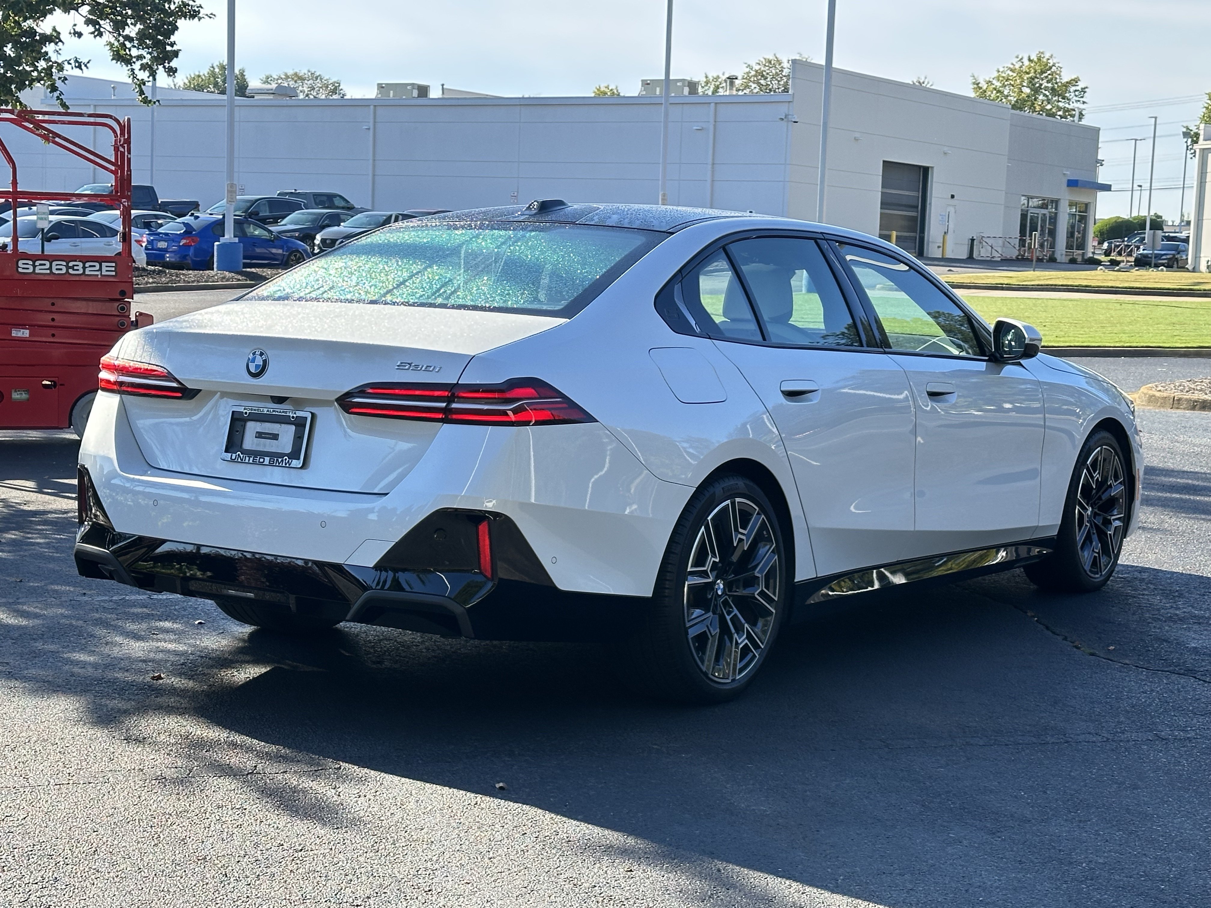 Used 2024 BMW 530i w/ M Sport Package RWD image 12