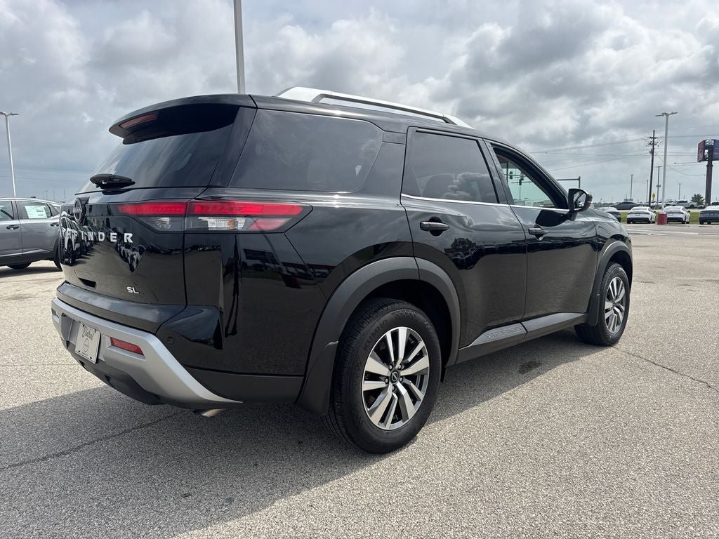 Used 2025 Nissan Pathfinder SL w/ Cargo Package FWD image 7