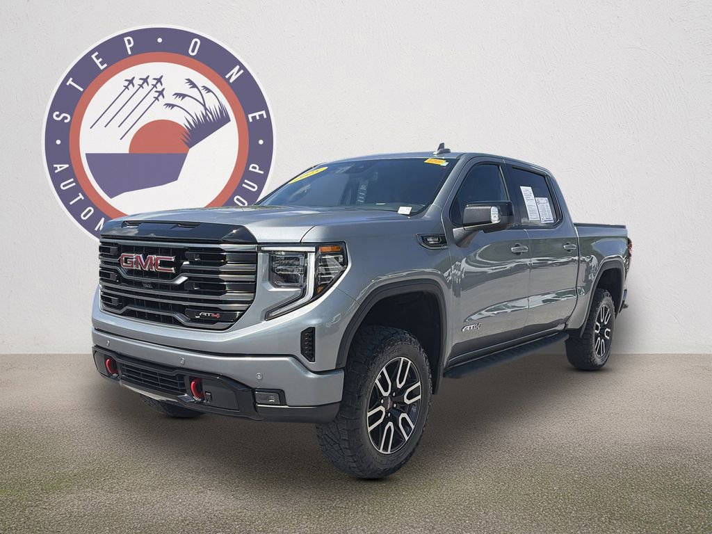 Used 2025 GMC Sierra 1500 AT4 w/ AT4 Premium Package AWD/4WD image 2