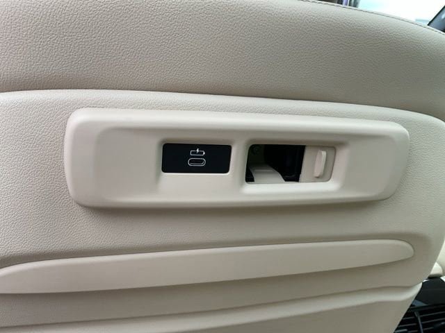 Used 2019 BMW X5 xDrive40i w/ Convenience Package AWD/4WD image 26