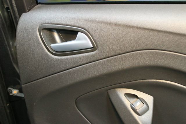 Used 2018 Ford Escape SE image 12