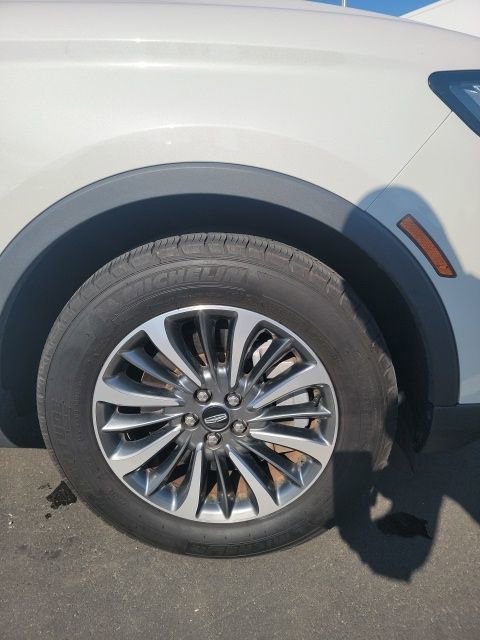 Used 2023 Lincoln Nautilus AWD w/ Premium Package image 5