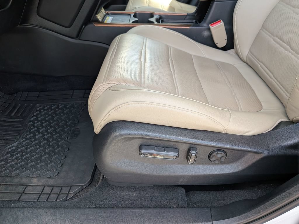 Used 2022 Honda CR-V Touring image 18