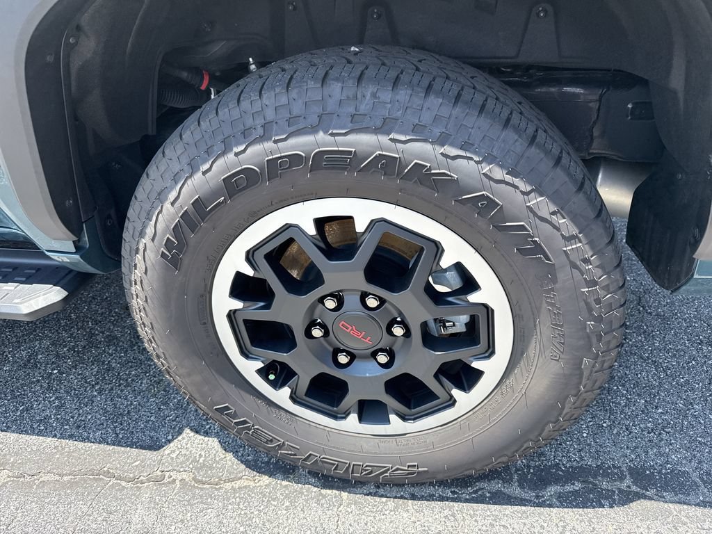 Used 2025 Toyota 4Runner TRD Off-Road Premium AWD/4WD image 19
