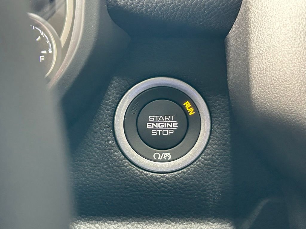 New 2026 RAM 1500 4x4 Crew Cab image 36