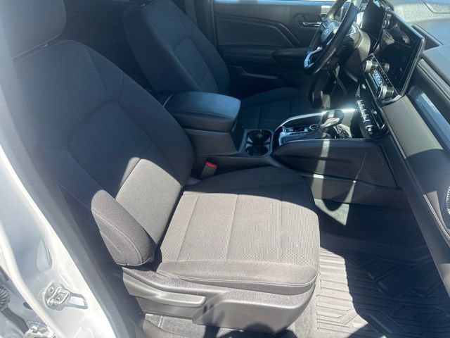Used 2024 Chevrolet Colorado LT w/ LT Convenience Package II AWD/4WD image 28