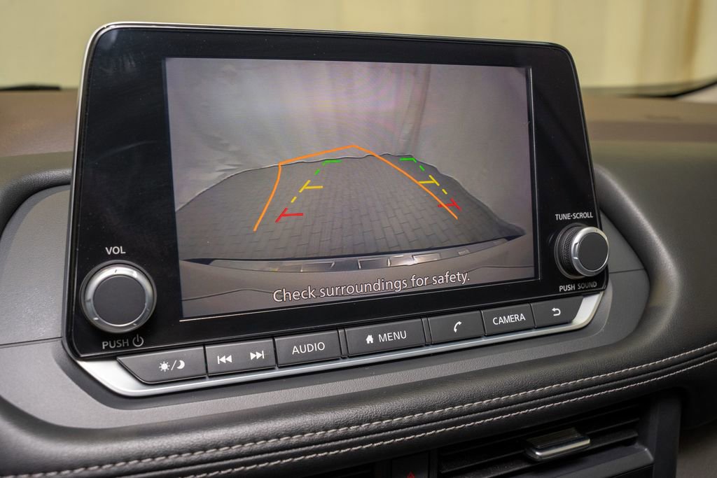 Used 2023 Nissan Rogue SV image 13