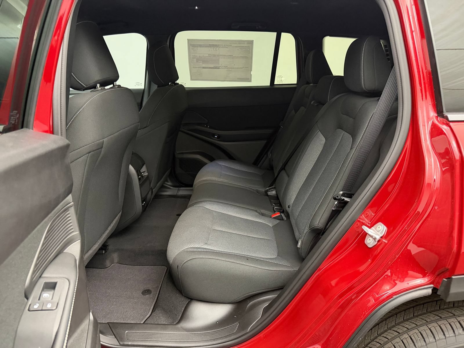 New 2026 Jeep Cherokee Laredo AWD/4WD image 13