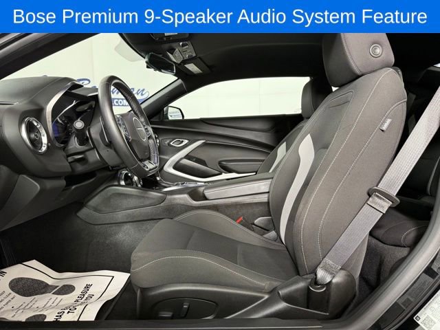 Used 2021 Chevrolet Camaro LT w/ Technology Package image 11