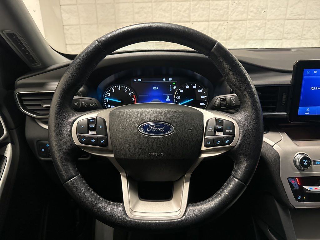 Certified 2022 Ford Explorer XLT w/ Equipment Group 202A image 22