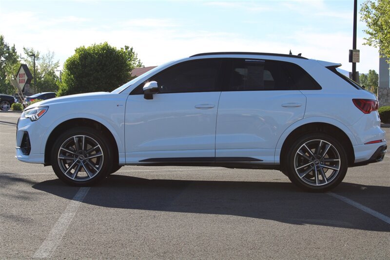 Used 2022 Audi Q3 2.0T Premium Plus w/ Premium Plus Package AWD/4WD image 10