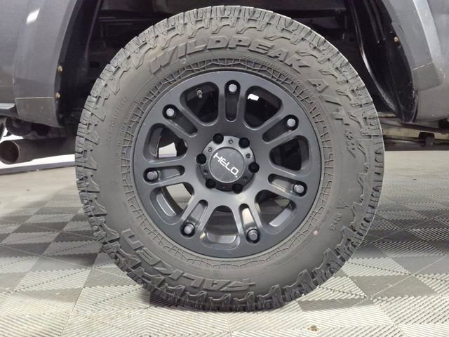 Used 2016 Toyota Tacoma TRD Sport AWD/4WD image 26