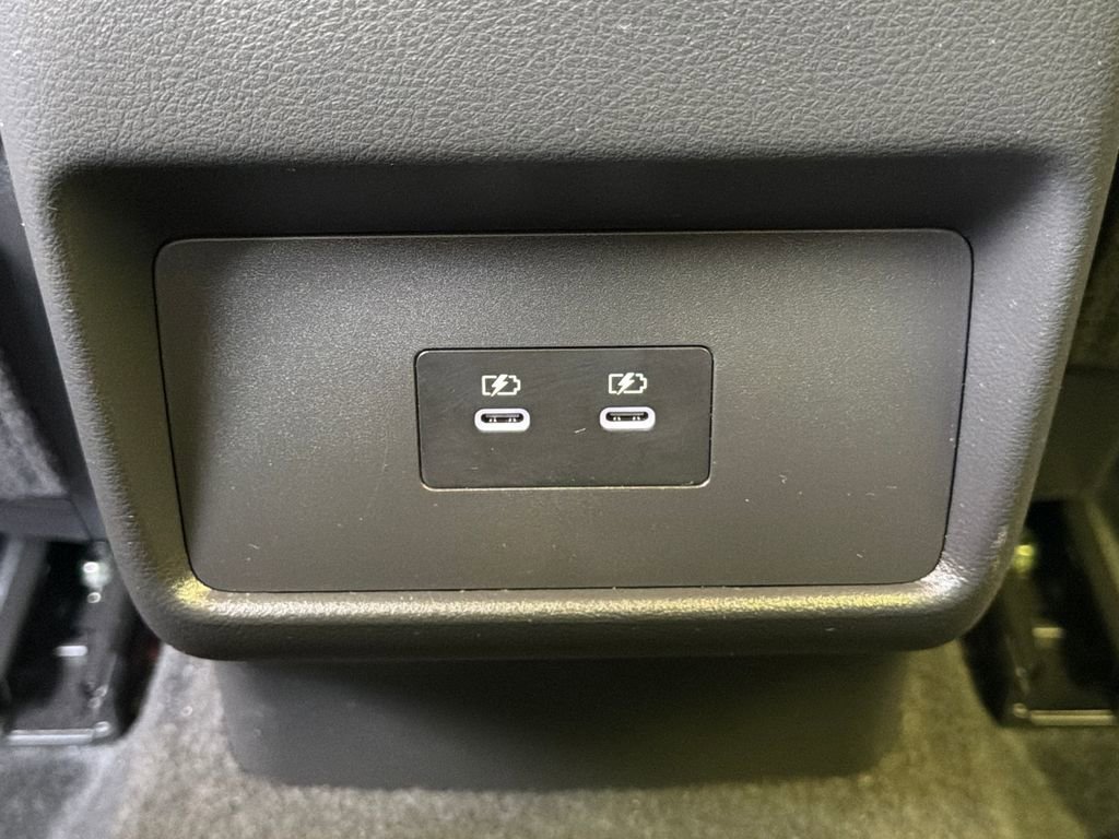 Used 2025 Nissan Rogue SL image 31