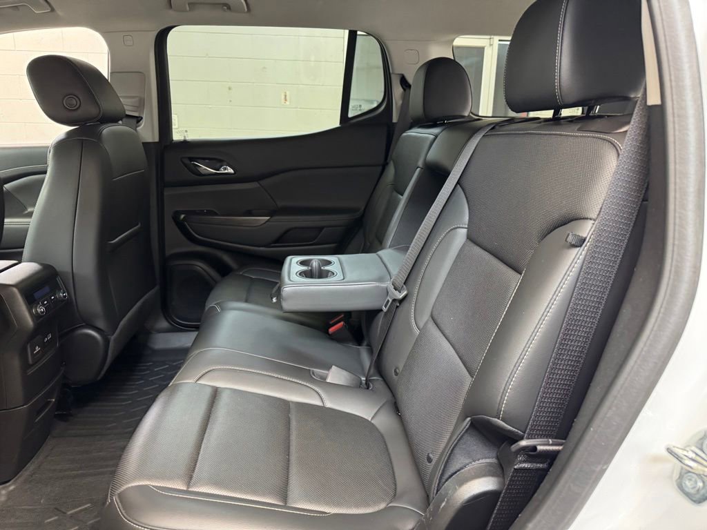 Used 2023 GMC Acadia SLT AWD/4WD image 17