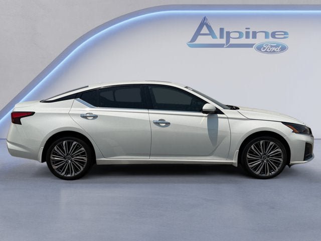 Used 2023 Nissan Altima 2.5 SL AWD/4WD image 6