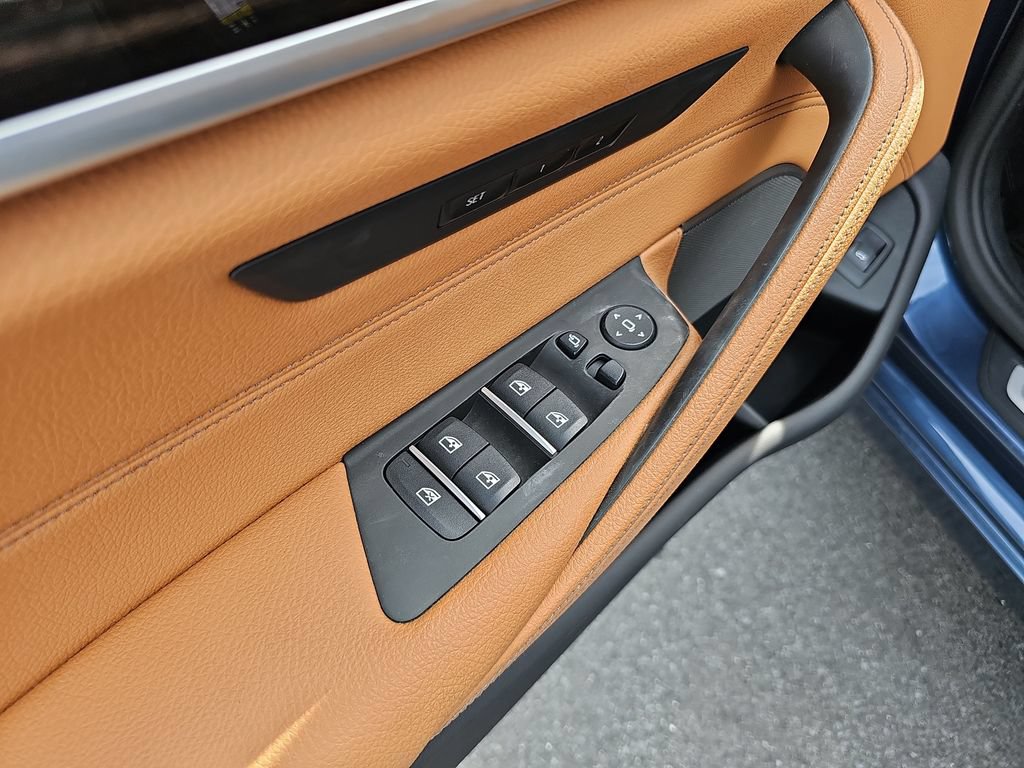 Certified 2023 BMW 530i xDrive w/ Premium Package AWD/4WD image 19