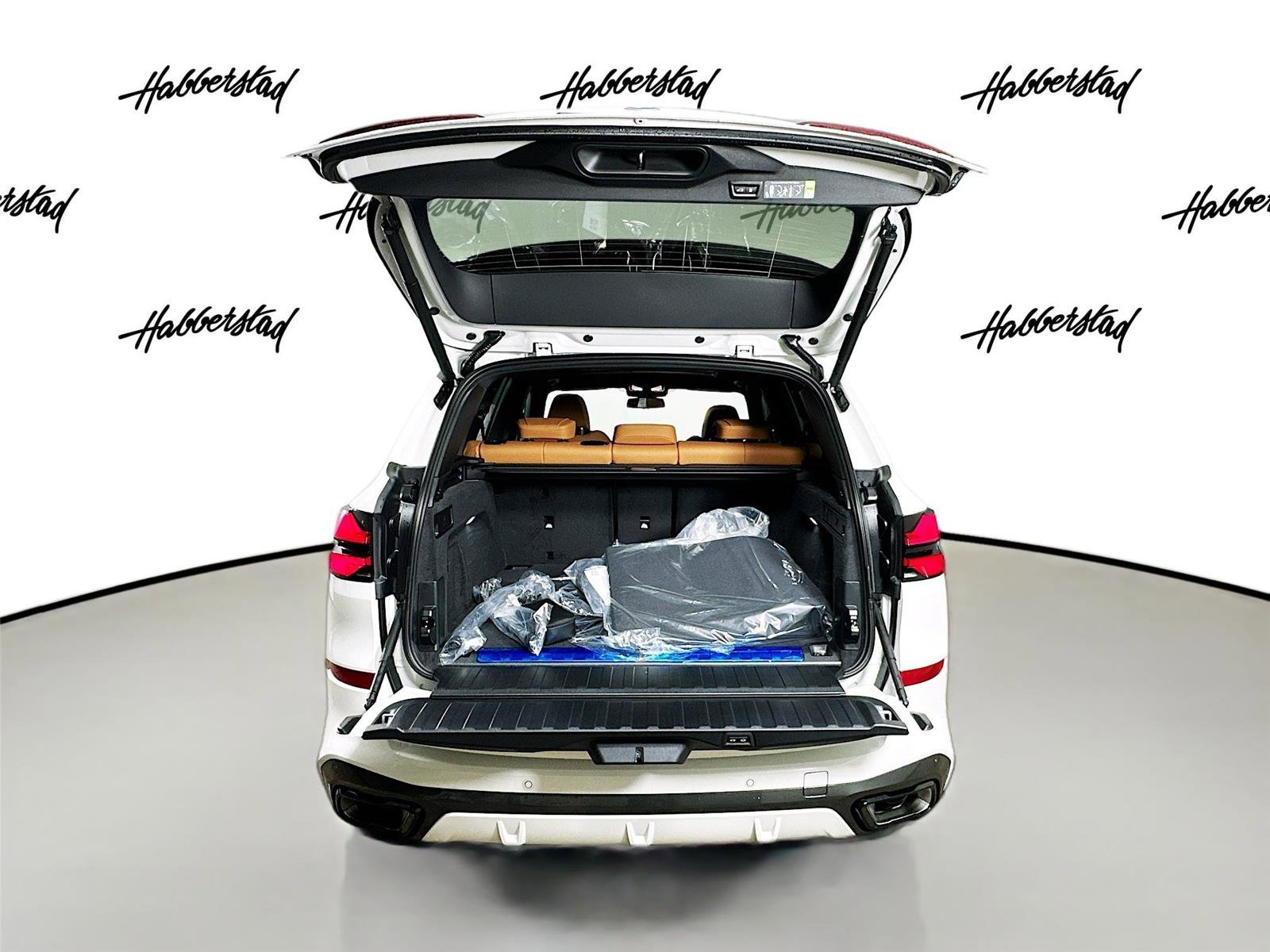 New 2026 BMW X5 xDrive50e w/ M Sport Package image 28