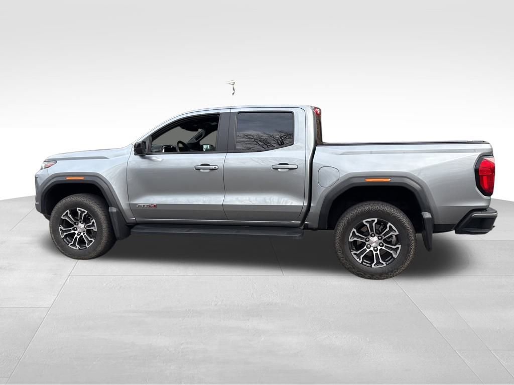 Used 2024 GMC Canyon AT4 image 18