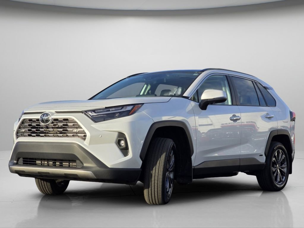 Used 2025 Toyota RAV4 Limited w/ Advanced Technology Package image 18