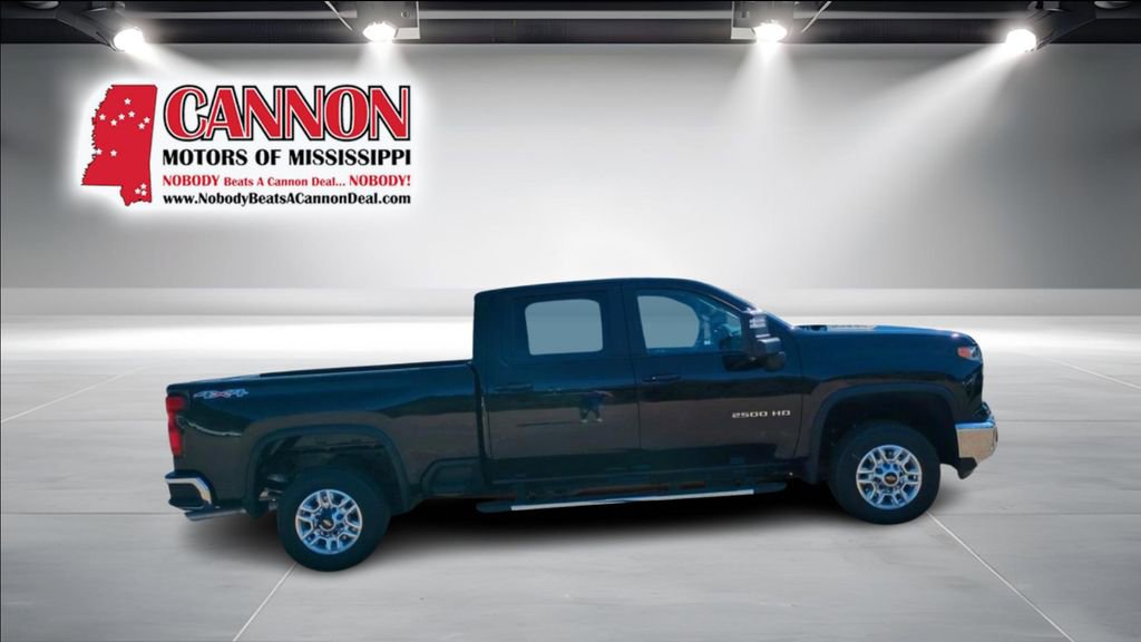 Used 2024 Chevrolet Silverado 2500 LT image 4