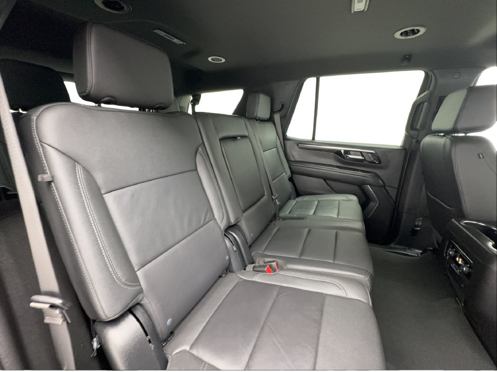 Used 2025 Chevrolet Tahoe LT RWD image 35